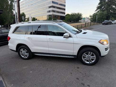 Used 2014 Mercedes-Benz GL 350 BlueTEC 4MATIC image 9