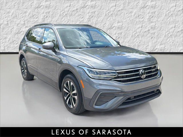 Used 2023 Volkswagen Tiguan S FWD image 1