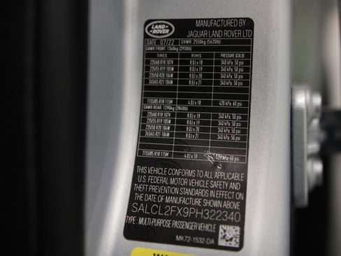 Used 2023 Land Rover Discovery Sport SE R-Dynamic image 25