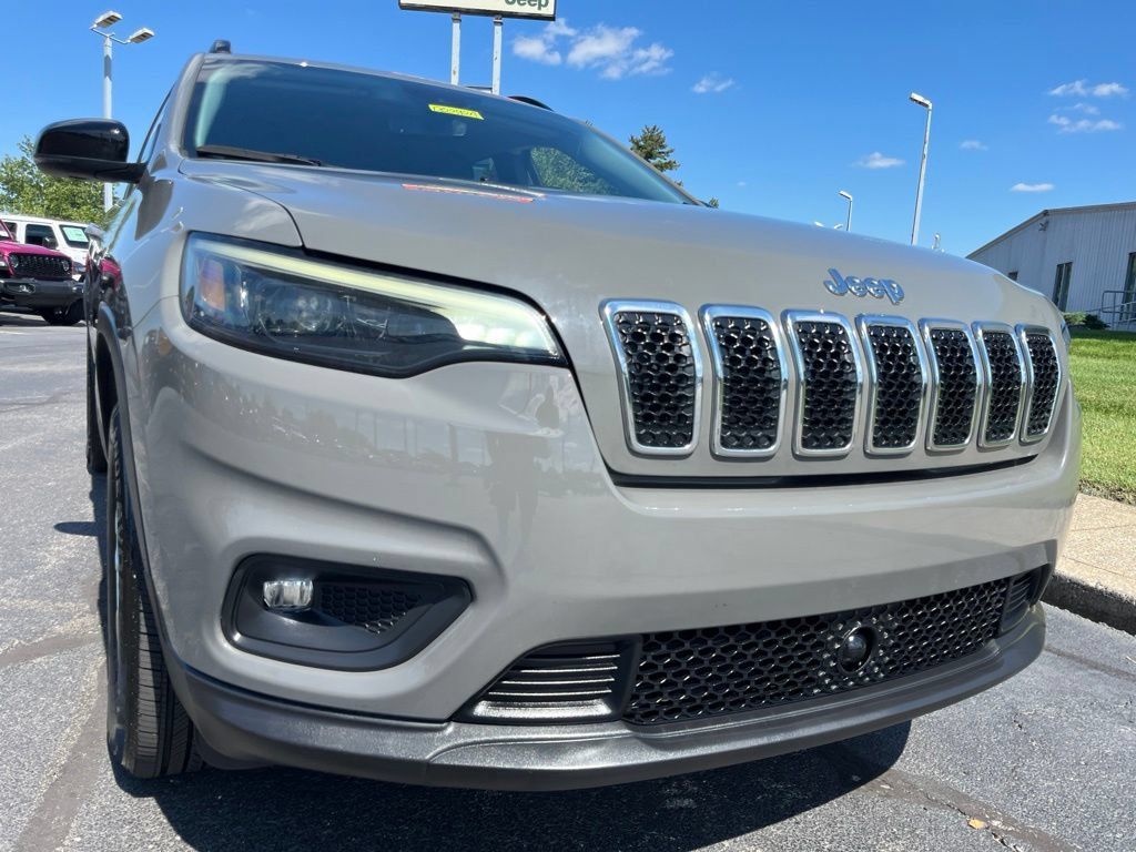 Used 2022 Jeep Cherokee Latitude Lux AWD/4WD image 49