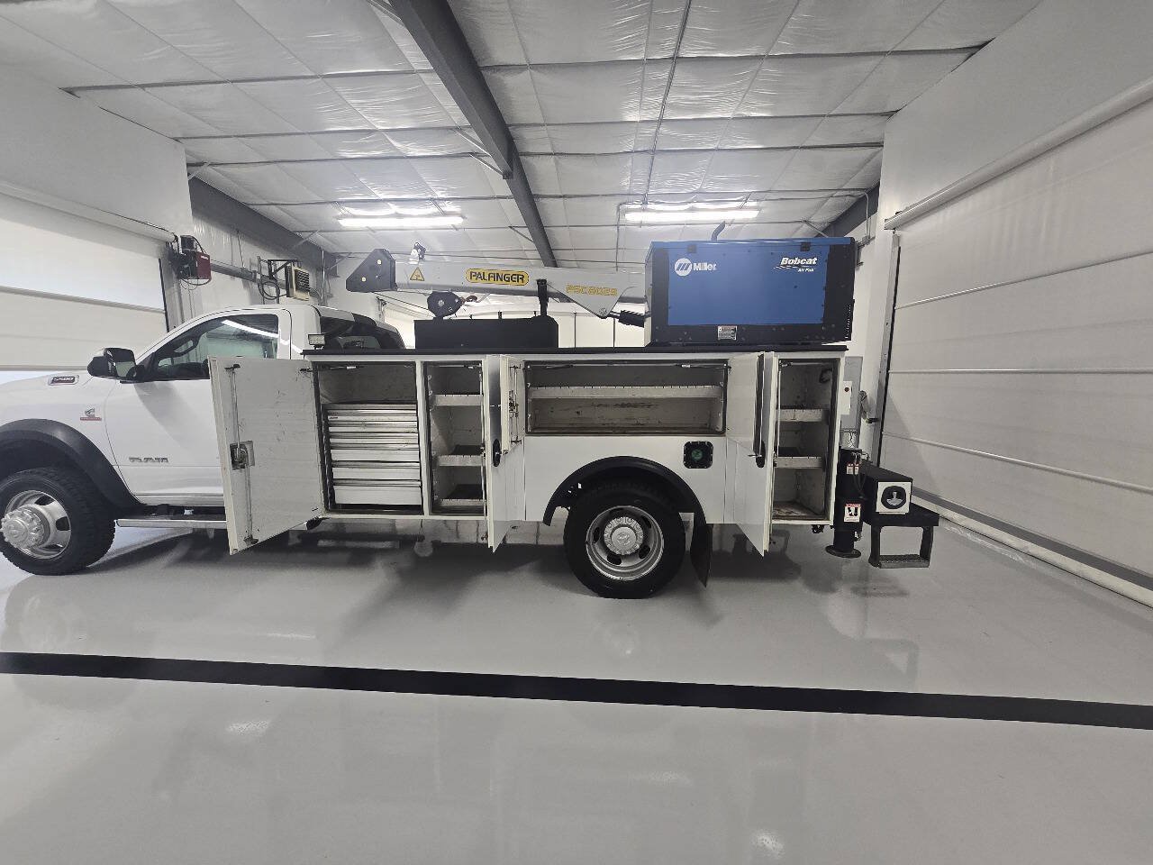 Used 2022 RAM 5500 Tradesman AWD/4WD image 7