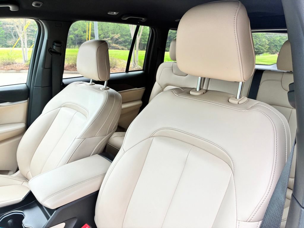Used 2024 Jeep Grand Cherokee Limited AWD/4WD image 22