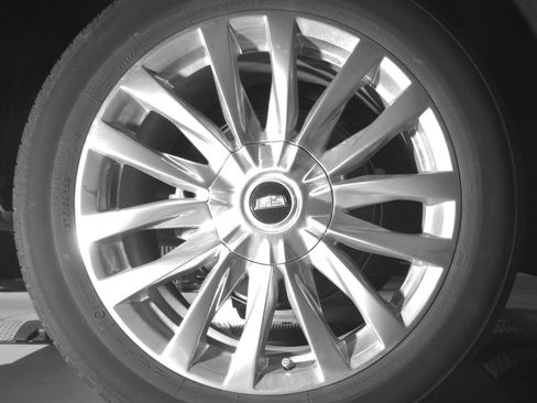 Used 2024 Cadillac Escalade ESV Premium Luxury AWD/4WD image 11