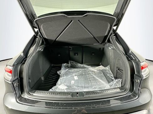 New 2026 Porsche Macan S image 28