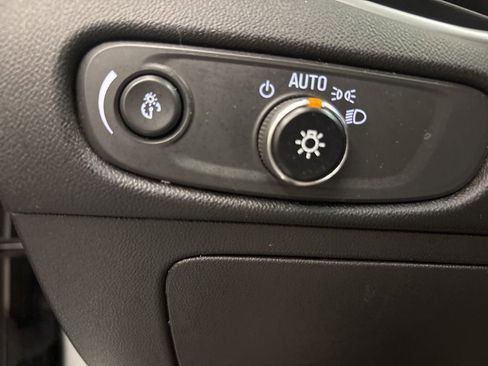 Used 2022 Chevrolet Malibu LS FWD image 18