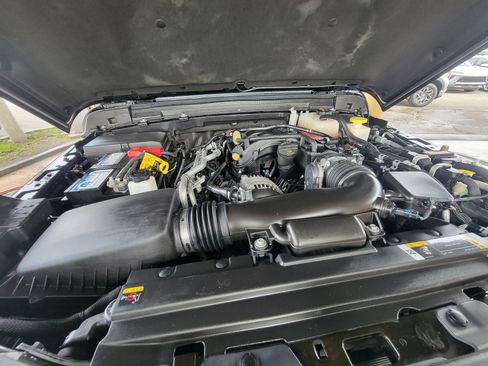 Used 2022 Jeep Gladiator Overland image 24