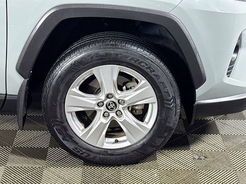 Used 2021 Toyota RAV4 XLE w/ Carpet Mat Package (TMS) image 22