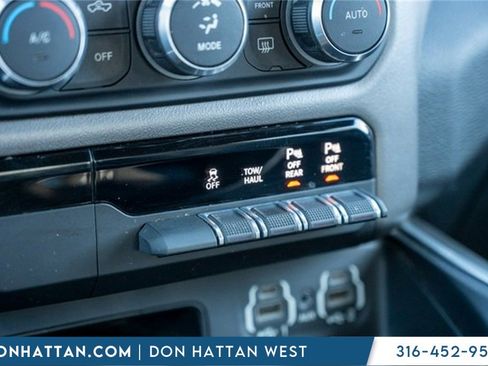 Used 2021 RAM 1500 Big Horn image 11