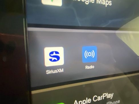 Used 2025 Volvo XC40 B5 Plus w/ Protection Package Premier image 19