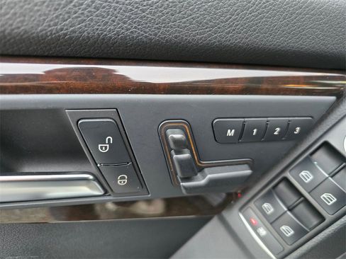 Used 2015 Mercedes-Benz GLK 350 4MATIC image 24