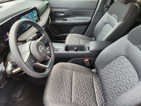 New 2026 Nissan Kicks SV image 9