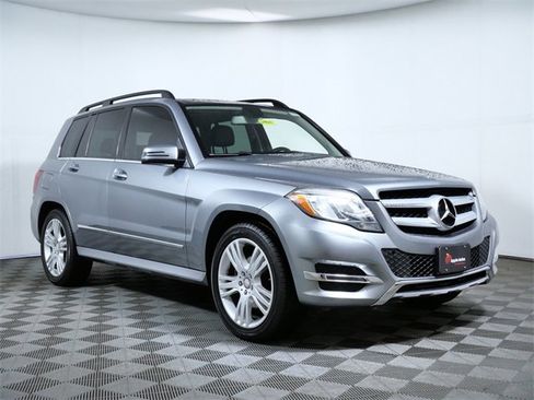 Used 2015 Mercedes-Benz GLK 350 4MATIC image 1