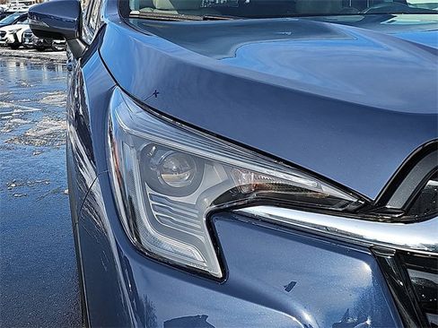 Used 2023 Subaru Ascent Premium w/ Convenience Package image 9