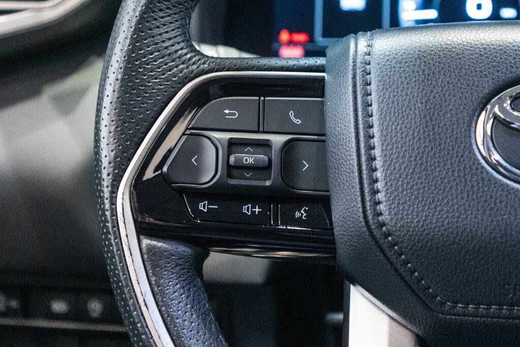 Used 2024 Toyota Tundra Limited w/ TRD Off-Road Package AWD/4WD image 19