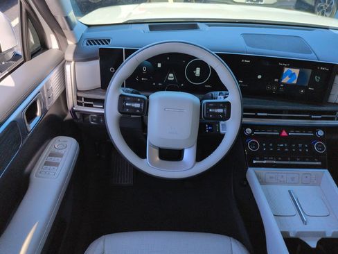 Used 2025 Hyundai Santa Fe Calligraphy AWD/4WD image 16