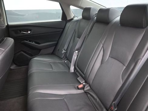 Used 2024 Honda Accord Touring image 12