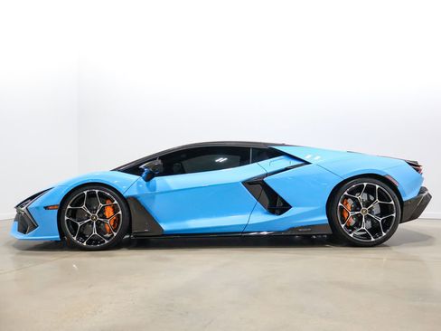 Used 2025 Lamborghini Revuelto AWD/4WD image 9