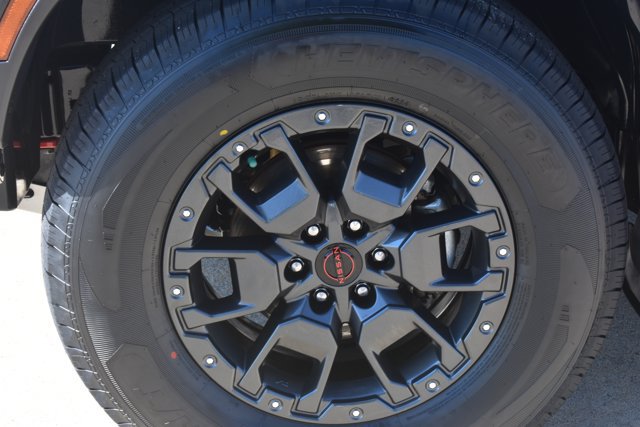 Used 2023 Nissan Frontier PRO-4X w/ Pro-4X Premium Package AWD/4WD image 10