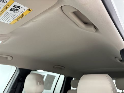 Certified 2022 Mercedes-Benz GLB 250 image 27