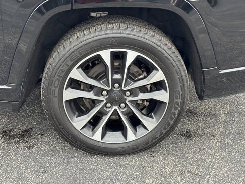 Used 2022 Jeep Grand Cherokee L Overland w/ Luxury Tech Group IV image 9