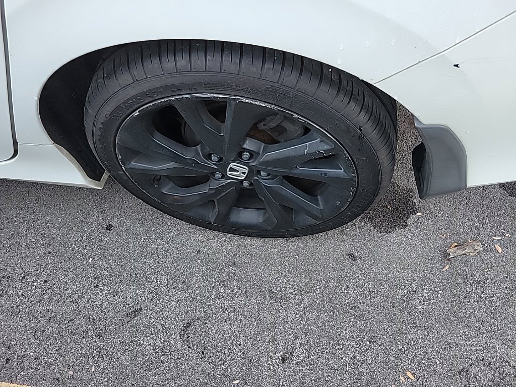Used 2018 Honda Civic EX image 5