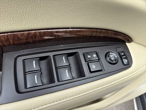 Used 2017 Acura MDX SH-AWD image 9