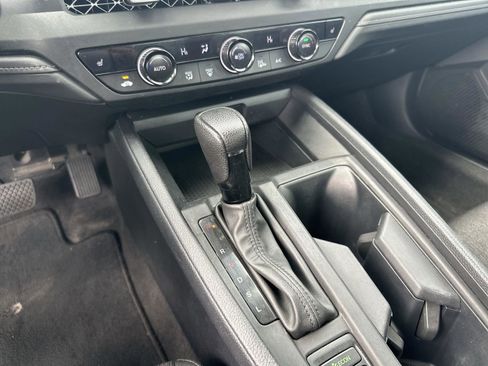 Certified 2023 Honda Accord EX image 15