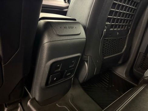 Certified 2024 Ford Bronco Black Diamond AWD/4WD image 17