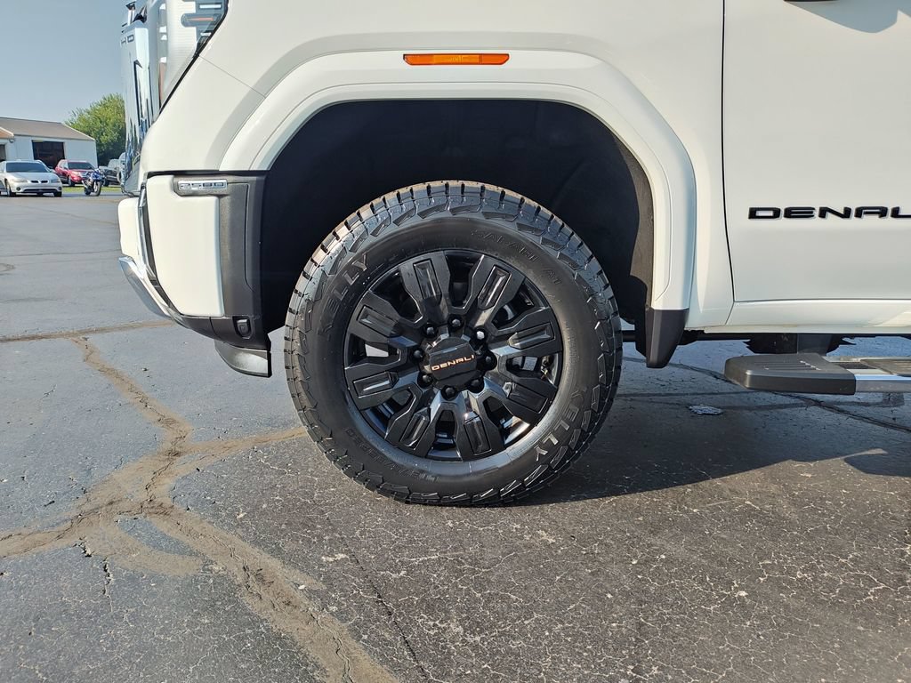 Used 2024 GMC Sierra 2500 Denali w/ Denali Reserve Package AWD/4WD image 10