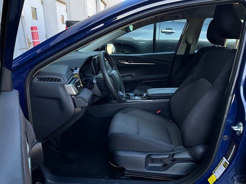 Used 2025 Toyota Camry LE image 10