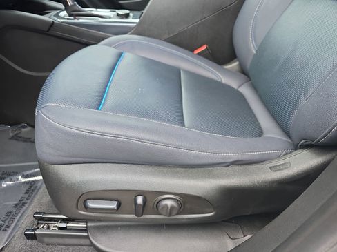 Used 2023 Chevrolet Blazer RS w/ Enhanced Convenience Package image 31