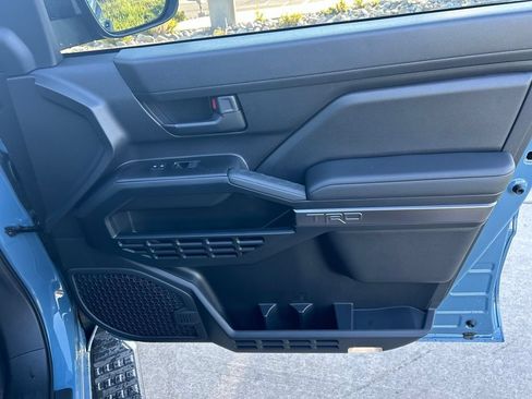 Used 2026 Toyota 4Runner TRD Off-Road Premium AWD/4WD image 25