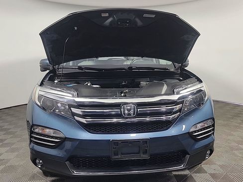 Certified 2017 Honda Pilot Touring image 15