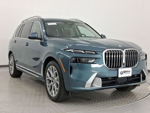 Used 2025 BMW X7 xDrive40i w/ Premium Package image 7