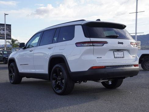 New 2025 Jeep Grand Cherokee L Limited w/ Black Appearance Package image 7
