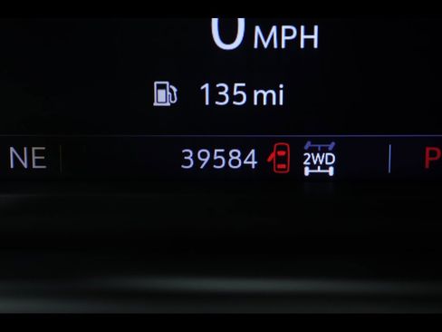 Used 2022 Chevrolet Silverado 2500 LTZ w/ LTZ Plus Package image 23