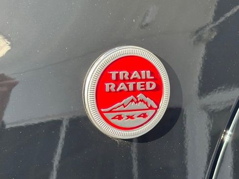 Used 2020 Jeep Cherokee Trailhawk w/ Comfort/Convenience Group image 10