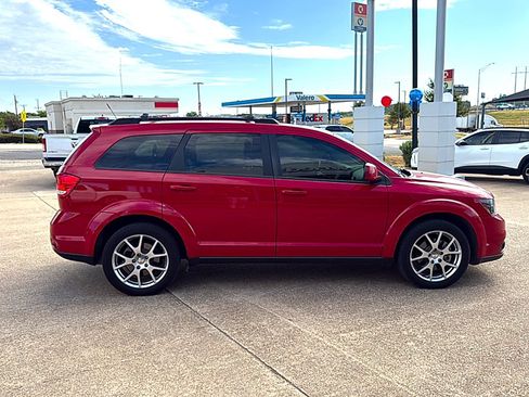 Used 2014 Dodge Journey R/T w/ Flexible Seating Group AWD/4WD image 4