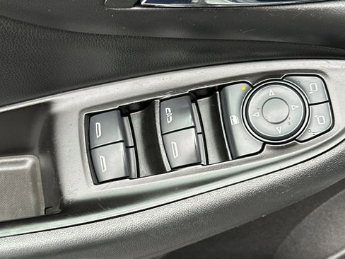 Used 2017 Chevrolet Volt Premier w/ Driver Confidence II Package image 17