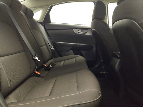 Used 2021 Kia Forte LXS FWD image 19