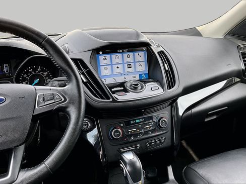 Used 2019 Ford Escape Titanium FWD image 8