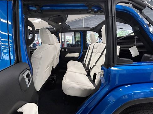 New 2024 Jeep Wrangler Sahara image 28