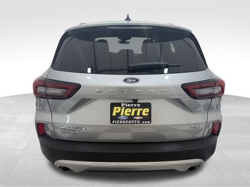 Used 2024 Ford Escape Platinum image 3