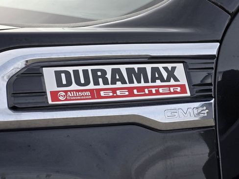 Used 2022 GMC Sierra 2500 Denali w/ Denali Ultimate Package image 2