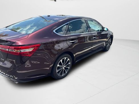 Used 2018 Toyota Avalon XLE Premium w/ Carpet Mat Package FWD image 9