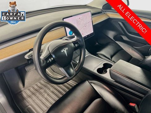 Used 2021 Tesla Model 3 Standard Range Plus RWD image 11
