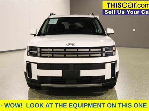 Used 2024 Hyundai Santa Fe SEL FWD image 2