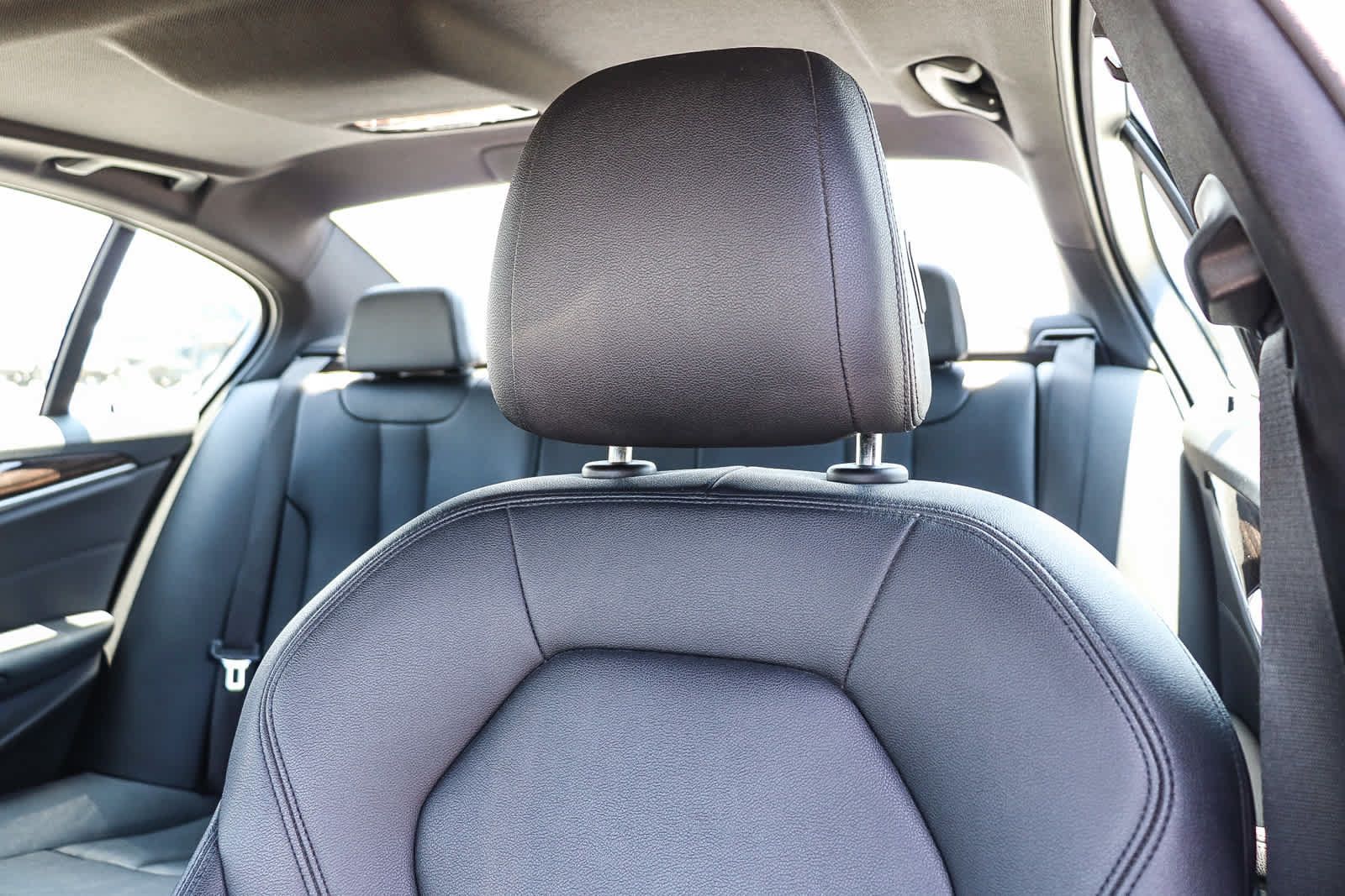Used 2019 BMW 530i RWD image 19
