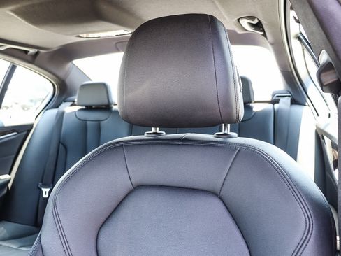 Used 2019 BMW 530i RWD image 19