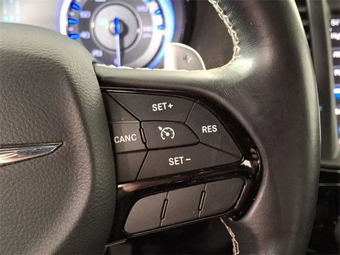 Used 2016 Chrysler 300 S image 22